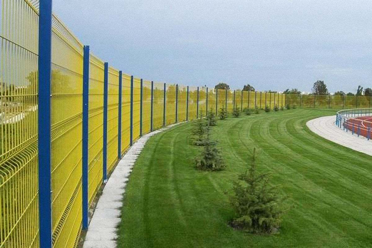 3D забор желтого цвета высотой 1900 мм
