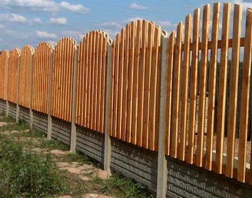 Комбинированный забор из профнастила