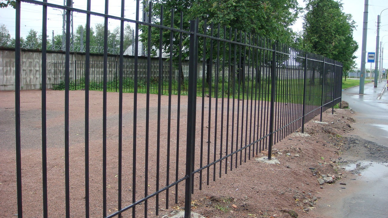 Сварной секционный забор забор из профильной трубы